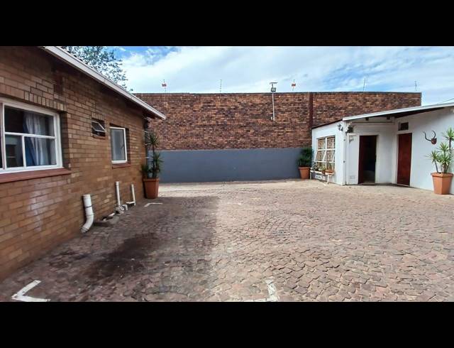 725M² BED & BREAKFAST FOR SALE IN VANDERBIJLPARK CW 2